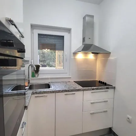 度假居 House With A Swimming Pool Gabonjin, Krk - 21702